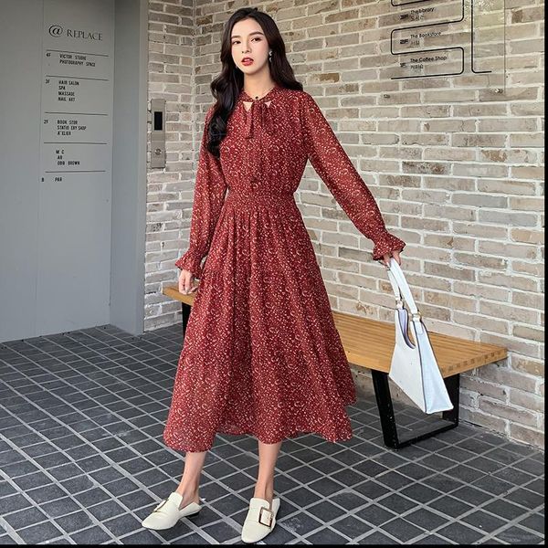 women chiffon dress 2021 spring summer fashion female long sleeve print floral vintage casual dress elastic waist a line vestido, Black;gray
women chiffon dress 2021 spring summer fashion female long sleeve print floral vintage casual dress elastic waist a line vestido, Black;gray