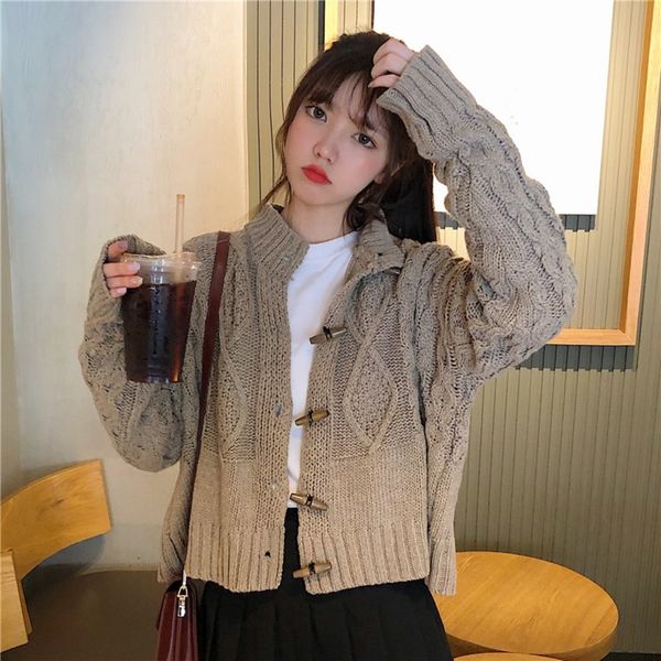 2t3md autumn 2020 newstyle ox horn button cardigan coat loose and versatile long sweatercoat button sweatersleeve knitted sweater women fash, White;black
2t3md autumn 2020 newstyle ox horn button cardigan coat loose and versatile long sweatercoat button sweatersleeve knitted sweater women fash, White;black