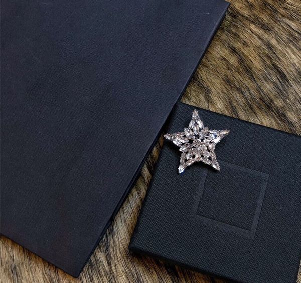the new star brooch is bright and elegant bring a different aesthetic feeling you can go out quickly with your upper body, Gray
the new star brooch is bright and elegant bring a different aesthetic feeling you can go out quickly with your upper body, Gray
