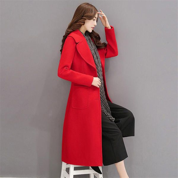 2020 new winter women wool blends coat female elegant slim turn down collar single breasted woolen blend overcoat plus size n104, Black
2020 new winter women wool blends coat female elegant slim turn down collar single breasted woolen blend overcoat plus size n104, Black