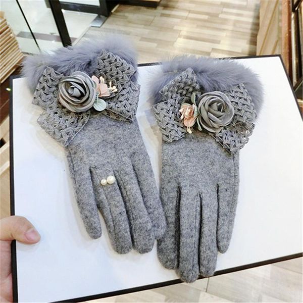 korean gray cashmere wool gloves women winter warm elegant flower bowknot fur mittens touch screen gloves christmas gift, Blue;gray
korean gray cashmere wool gloves women winter warm elegant flower bowknot fur mittens touch screen gloves christmas gift, Blue;gray