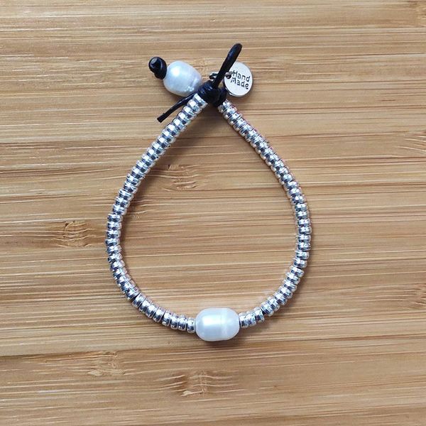 charm bracelets fine fashion natural pearl bracelet handmade simple electroplated silver-color beads beaded for women rope jewelry, Golden;silver
charm bracelets fine fashion natural pearl bracelet handmade simple electroplated silver-color beads beaded for women rope jewelry, Golden;silver