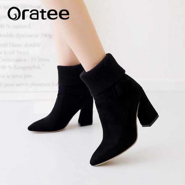 boots 2021 women winter warm snow botas mujer lace up fur ankle ladies shoes black footwear1
boots 2021 women winter warm snow botas mujer lace up fur ankle ladies shoes black footwear1