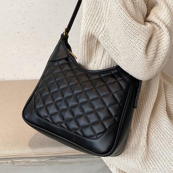 veryme high capacity casual shoulder women bags vintage women crossbody bag causal female totes bags ladies handbag
veryme high capacity casual shoulder women bags vintage women crossbody bag causal female totes bags ladies handbag