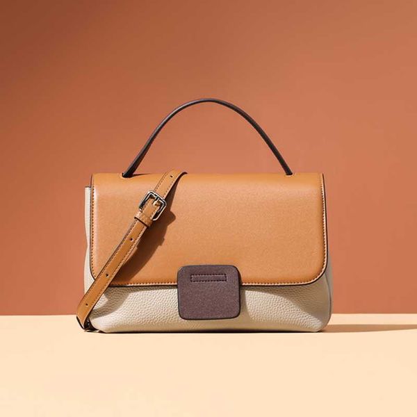 women's 2021 new fashion versatile head layer leather portable one shoulder messenger casual color contrast leather portable
women's 2021 new fashion versatile head layer leather portable one shoulder messenger casual color contrast leather portable