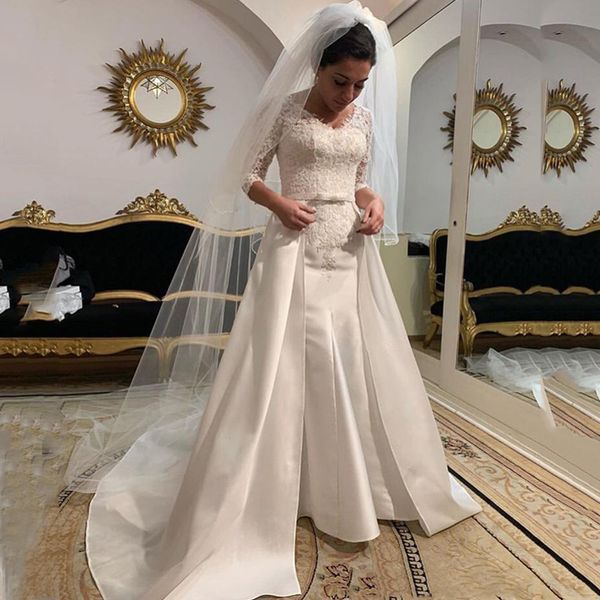 custom made 3/4 long sleeves lace mermaid wedding dresses with appliques detachable sweep train lace up back satin bridal gowns, White
custom made 3/4 long sleeves lace mermaid wedding dresses with appliques detachable sweep train lace up back satin bridal gowns, White