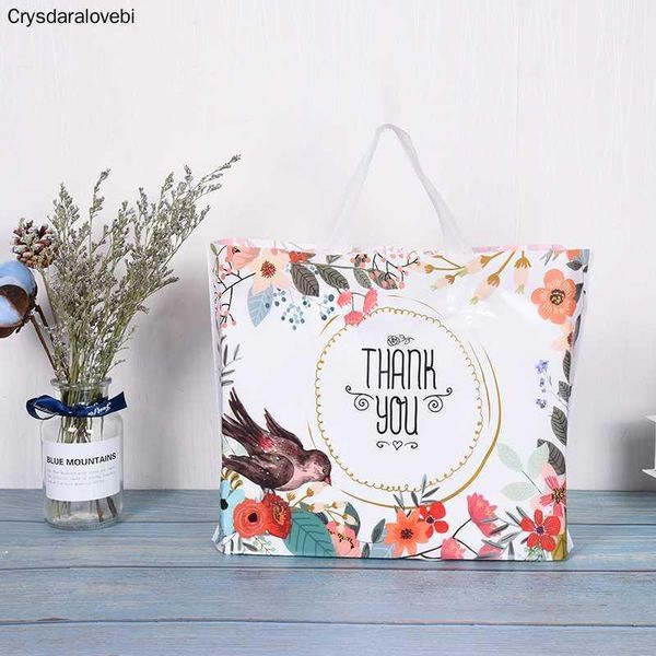3 sizes customized logo large magpie wedding carrier bag for shopping good quality plastic bags wholesale1
3 sizes customized logo large magpie wedding carrier bag for shopping good quality plastic bags wholesale1