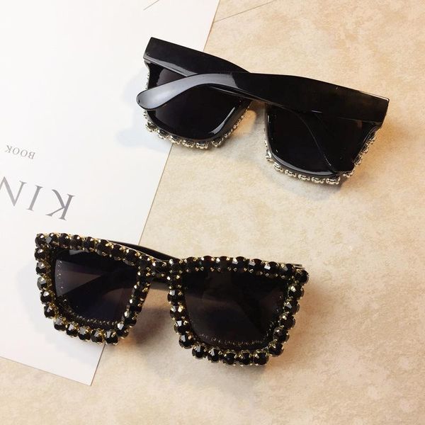 sunglasses 2021 oversized crystal women square bling rhinestone sun glasses for woman luxury fashion shade uv400, White;black 
sunglasses 2021 oversized crystal women square bling rhinestone sun glasses for woman luxury fashion shade uv400, White;black