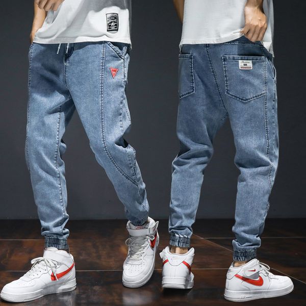 2021 new fashion streetwear loose fit light blue spliced designer denim cargo pants hombre elastic hip hop jeans men joggers l130
2021 new fashion streetwear loose fit light blue spliced designer denim cargo pants hombre elastic hip hop jeans men joggers l130