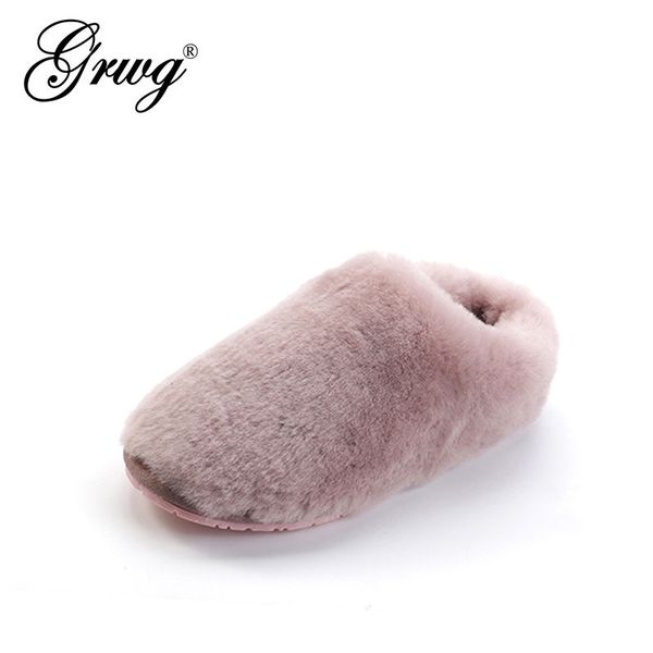 natural sheepskin fur slippers fashion winter women indoor slippers warm wool home slippers lady casual house shoes y201026, Black
natural sheepskin fur slippers fashion winter women indoor slippers warm wool home slippers lady casual house shoes y201026, Black