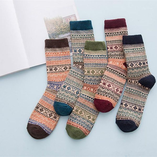 nest female winter wool cashmeer socks women keep warm size cute thick socks short christmas1, Black;white
nest female winter wool cashmeer socks women keep warm size cute thick socks short christmas1, Black;white