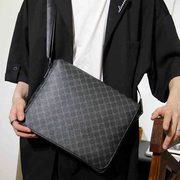 fashion hasp plaid messenger bags for men vintage man shoulder crossbody classic leather male sling backpack
fashion hasp plaid messenger bags for men vintage man shoulder crossbody classic leather male sling backpack