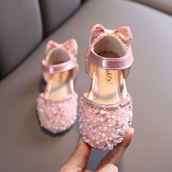 2021 latest spring children high heel princess dance sandals kids glitter leather fashion girls party dress wedding shoes 1, Black;red
2021 latest spring children high heel princess dance sandals kids glitter leather fashion girls party dress wedding shoes 1, Black;red
