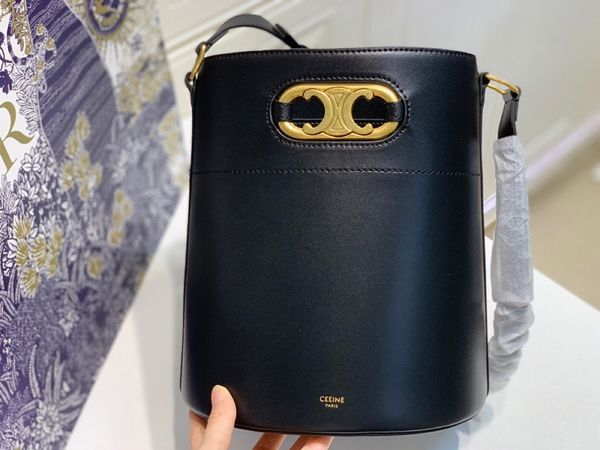 new buck maillon triumphal bucket lisa same calf one shoulder straddle leather women's bag
new buck maillon triumphal bucket lisa same calf one shoulder straddle leather women's bag