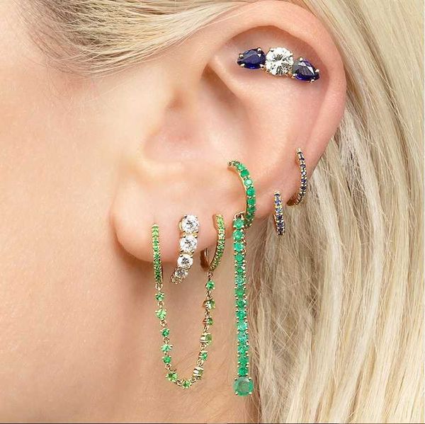 hoop & huggie rainbow cz paved double hole stud earrings for women pendientes tragus body piercing jewelry gift, Golden;silver
hoop & huggie rainbow cz paved double hole stud earrings for women pendientes tragus body piercing jewelry gift, Golden;silver