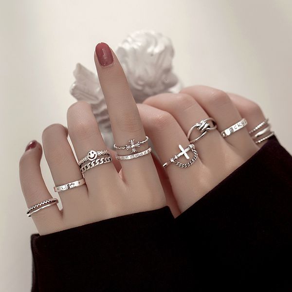 925 pure silver ring for women's luxury, cool style, fashion, personality, niche design, girl's opening ring and fashion jewelry
925 pure silver ring for women's luxury, cool style, fashion, personality, niche design, girl's opening ring and fashion jewelry