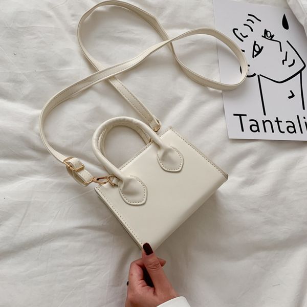 summer small square fashion 2020 new fashion korean women's bag mini single shoulder crossbar ins versatile foreign style small square
summer small square fashion 2020 new fashion korean women's bag mini single shoulder crossbar ins versatile foreign style small square