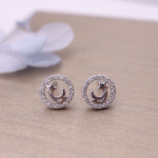 hengsheng s925 silver cross-border one product dropshipping round star meteor korean style simple zircon stud earrings womens earrings
hengsheng s925 silver cross-border one product dropshipping round star meteor korean style simple zircon stud earrings womens earrings