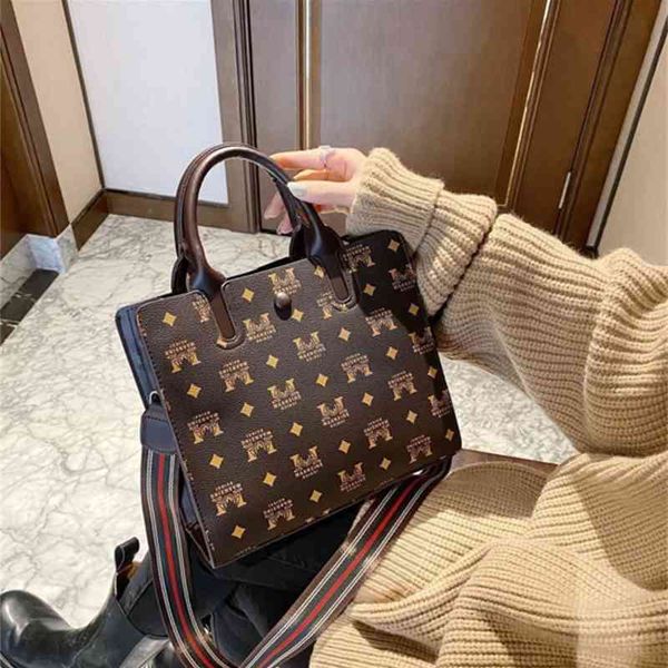 designer handbags on clearance handbags women's autumn and women's large capacity single shoulder
designer handbags on clearance handbags women's autumn and women's large capacity single shoulder