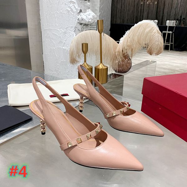 2021 women's wedding shoes women's high heeled sandals fashion rivet shoes high heeled shoes size 35-40 with box, Black
2021 women's wedding shoes women's high heeled sandals fashion rivet shoes high heeled shoes size 35-40 with box, Black