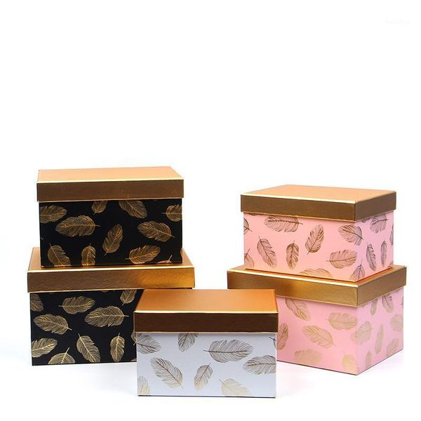 new square gold foil fresh rose flower gift packaging box with lid three-piece set1
new square gold foil fresh rose flower gift packaging box with lid three-piece set1