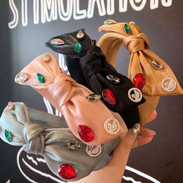 hair accessories 2021 korea rhinestone bow hairband sweet fabric headwear women all match girls fashion headband original design
hair accessories 2021 korea rhinestone bow hairband sweet fabric headwear women all match girls fashion headband original design