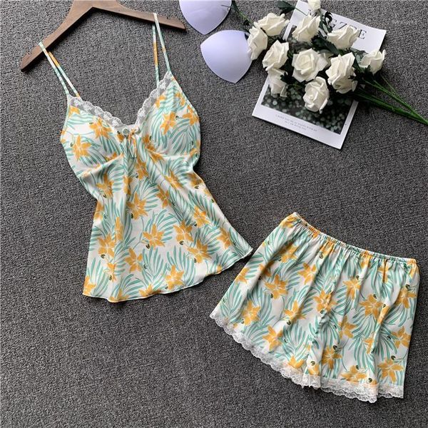 2020 women sleeeveless floral print silk satin pajamas set v-neck with chest pad lingerie nightwear camisole sleep set1, Black;red
2020 women sleeeveless floral print silk satin pajamas set v-neck with chest pad lingerie nightwear camisole sleep set1, Black;red