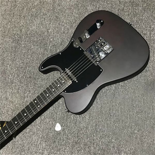 classic brand electric guitar, exquisite matte surface, made of solid wood, quality accessories, good timbre, delivery. guitars guitarra
classic brand electric guitar, exquisite matte surface, made of solid wood, quality accessories, good timbre, delivery. guitars guitarra