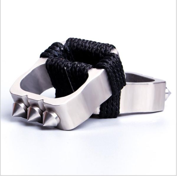 19stainless steel finger tiger self-defense window breaking tool hand buckle tungsten steel head fighting self-defense iron fist two fingers
19stainless steel finger tiger self-defense window breaking tool hand buckle tungsten steel head fighting self-defense iron fist two fingers