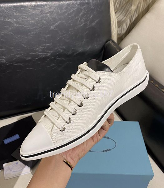 dress shoes triangular pointed canvas shoes fashion casual board girls flat bottomed korean sports simple small white, Black
dress shoes triangular pointed canvas shoes fashion casual board girls flat bottomed korean sports simple small white, Black