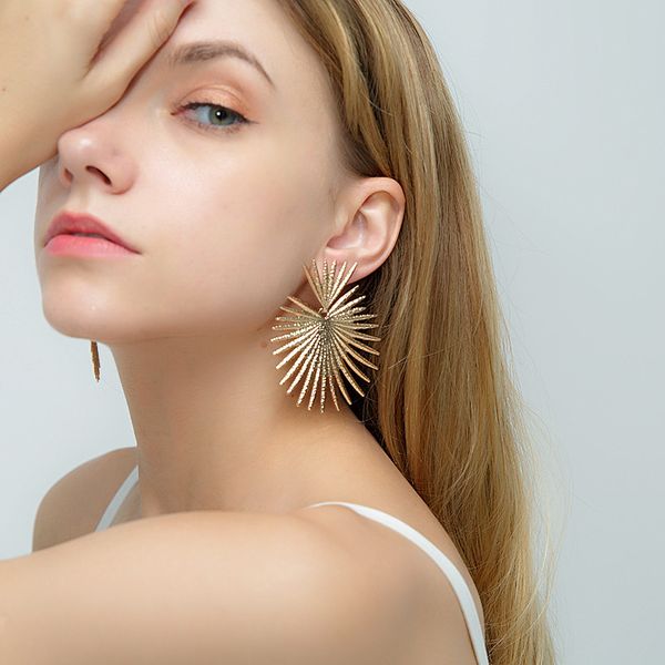 dangle & chandelier women fashion metal earrings gold silver for party jewelry arrival girls gifts
dangle & chandelier women fashion metal earrings gold silver for party jewelry arrival girls gifts