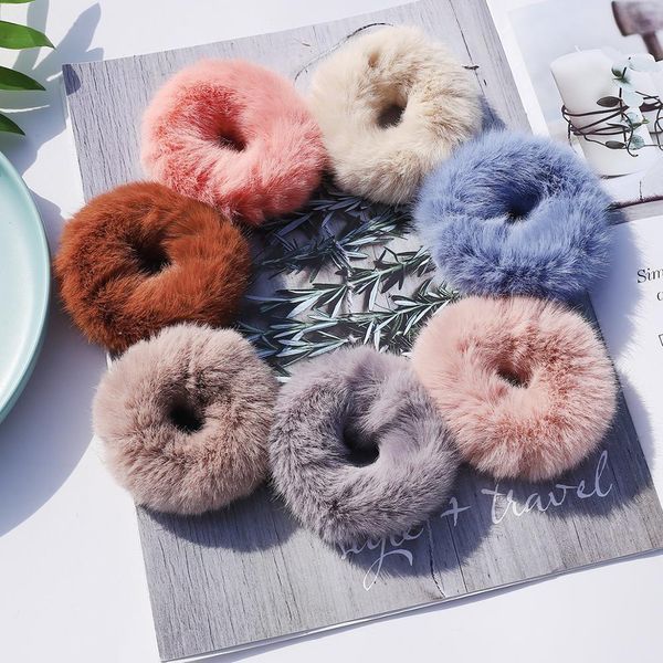 новый теплый упругие scrunchie мягкие искусственного меха женщины девушки ponytai держатель веревка резинкой головной убор аксессуары для во
новый теплый упругие scrunchie мягкие искусственного меха женщины девушки ponytai держатель веревка резинкой головной убор аксессуары для во