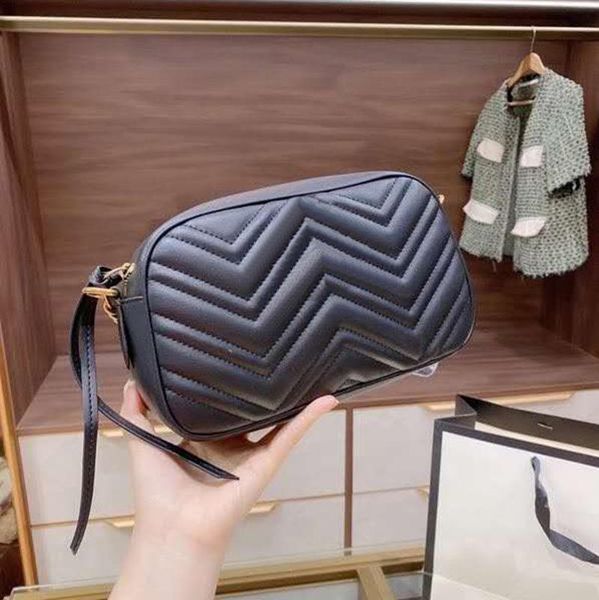 r handbag messenger bag with frame wallet luxury lady shoulder bag heartshaped golden chain disco shoulder bag
r handbag messenger bag with frame wallet luxury lady shoulder bag heartshaped golden chain disco shoulder bag