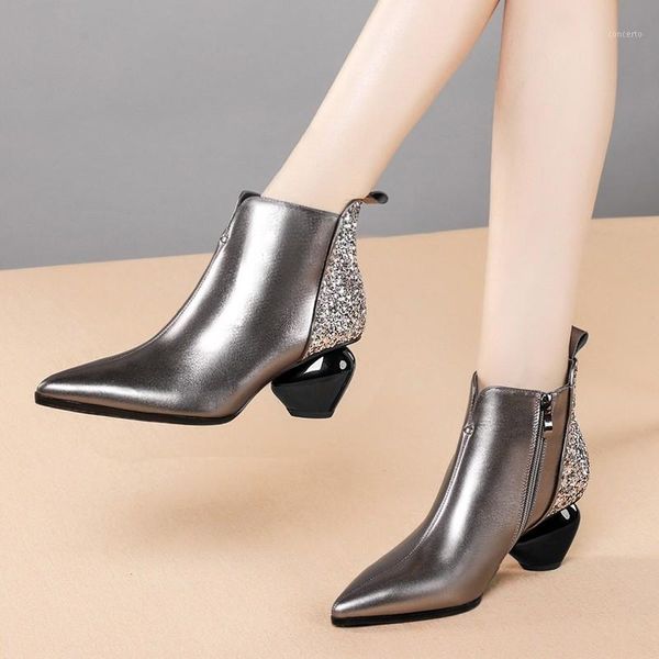 luxury designers 2020 shoes women wine red high heels boots real leather pointed toe strange high heels lady party ankle boots1, Black
luxury designers 2020 shoes women wine red high heels boots real leather pointed toe strange high heels lady party ankle boots1, Black