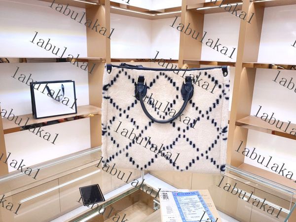 new brand shopping bag designer brand autumn and winter series handbag pillowbag lady shopping bag shoulder bag wallet
new brand shopping bag designer brand autumn and winter series handbag pillowbag lady shopping bag shoulder bag wallet