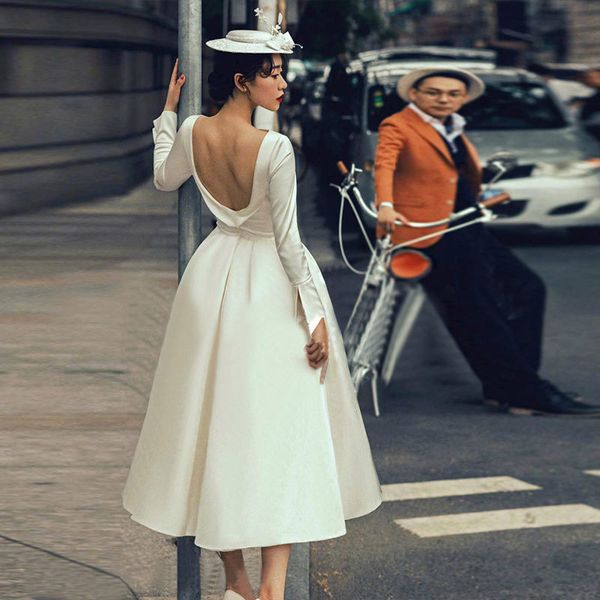 2021 new *simple cetim dress backing neck-neck *1087*robe dressed bride suknia* zrnq, Blue;red
2021 new *simple cetim dress backing neck-neck *1087*robe dressed bride suknia* zrnq, Blue;red