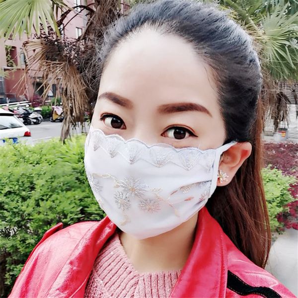 designer lace fashion face summer thin section washable easy to breathe dustproof breathable cloth mask female anti-ultraviolet 7 n232n
designer lace fashion face summer thin section washable easy to breathe dustproof breathable cloth mask female anti-ultraviolet 7 n232n