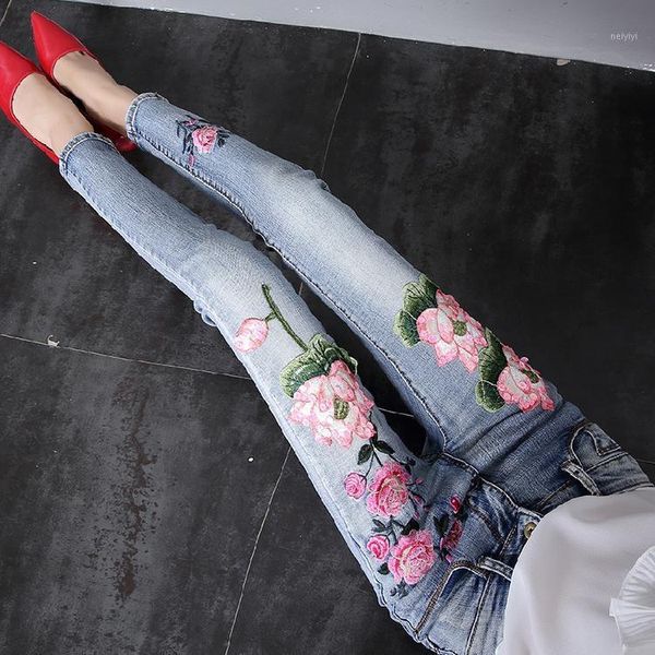 women's jeans 2021 spring autumn fashion lotus butterfly embroidery for women all-match slim pencil pants ankle-length denim trousers1, Blue
women's jeans 2021 spring autumn fashion lotus butterfly embroidery for women all-match slim pencil pants ankle-length denim trousers1, Blue