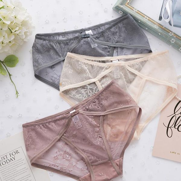 women's panties traceless lace underwear solid color breathable female underpants 2020 new skin-friendly ladies briefs, Black;pink
women's panties traceless lace underwear solid color breathable female underpants 2020 new skin-friendly ladies briefs, Black;pink
