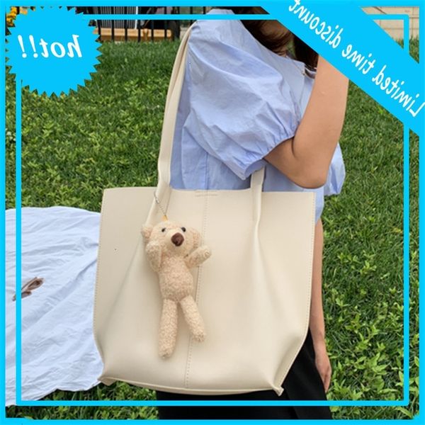 simple pure color pu leather emmer cups for women lovely pluche bear hanger shoulder bag large capacity luxury handbags sack
simple pure color pu leather emmer cups for women lovely pluche bear hanger shoulder bag large capacity luxury handbags sack