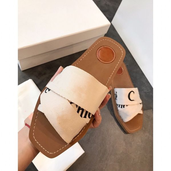 fashion slippers catwalk ladies summer wild breathable casual trend new color fashion letter ribbon flat slippers
fashion slippers catwalk ladies summer wild breathable casual trend new color fashion letter ribbon flat slippers