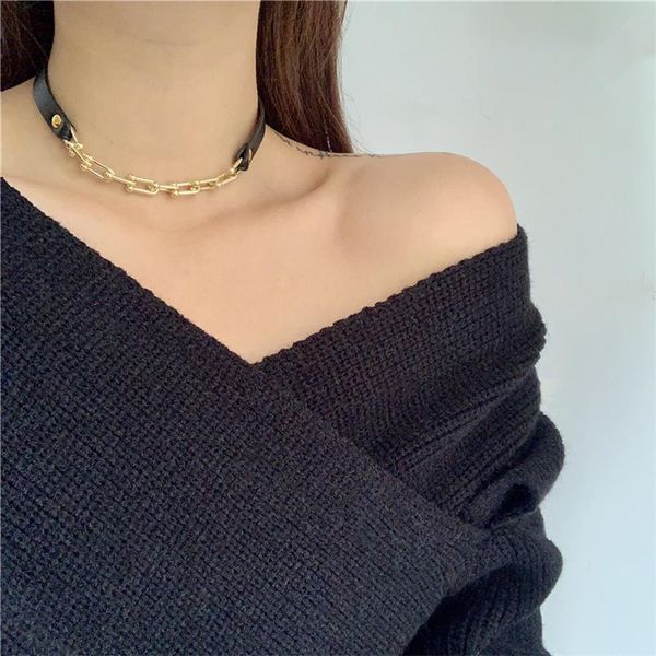 aomu 2020 new korean punk metal chain leather splicing hip hop necklace snap adjustable necklace clavicle choker for female, Golden;silver
aomu 2020 new korean punk metal chain leather splicing hip hop necklace snap adjustable necklace clavicle choker for female, Golden;silver