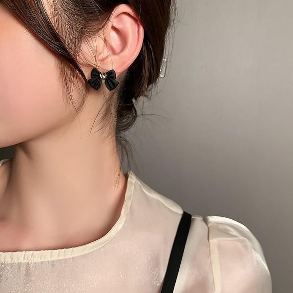 stud 2021 classic elegant black bow tie versatile earrings women's jewelry korean girl party fashion accessories, Golden;silver
stud 2021 classic elegant black bow tie versatile earrings women's jewelry korean girl party fashion accessories, Golden;silver