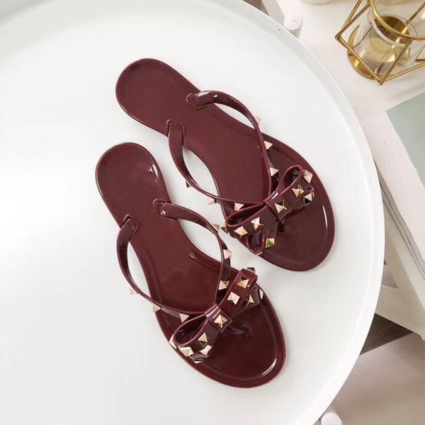 new ladies flip flops, comfortable and cool, beach vacation must-have fashion and versatile daily shopping, Black
new ladies flip flops, comfortable and cool, beach vacation must-have fashion and versatile daily shopping, Black