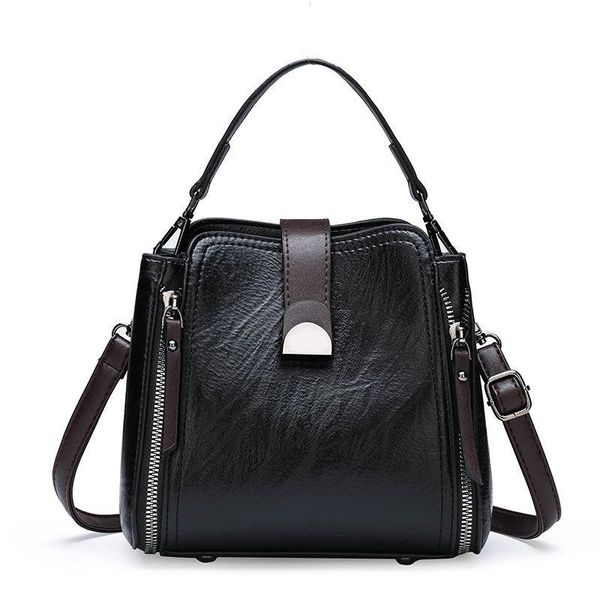 european fashion bucket bag 2020 new quality pu leather women's designer handbag retro solid color messenger bags handbag
european fashion bucket bag 2020 new quality pu leather women's designer handbag retro solid color messenger bags handbag