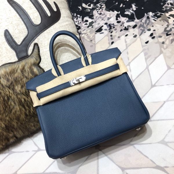 wholesale fully handmade togo leather navy blu design purse30cm gold silver hardware wax stitching contact for discount fast delivery
wholesale fully handmade togo leather navy blu design purse30cm gold silver hardware wax stitching contact for discount fast delivery