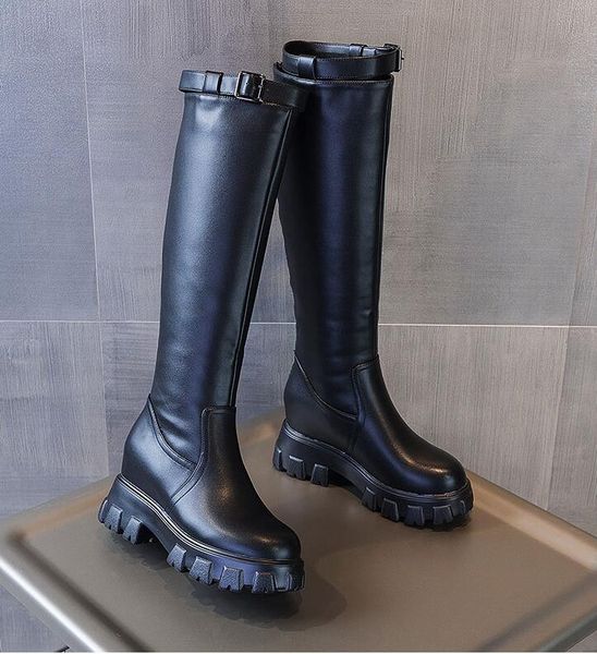 2020 plus velvet knight thick-soled inner increased leather korean version of the back zipper high boots women's casual shoes, Black
2020 plus velvet knight thick-soled inner increased leather korean version of the back zipper high boots women's casual shoes, Black