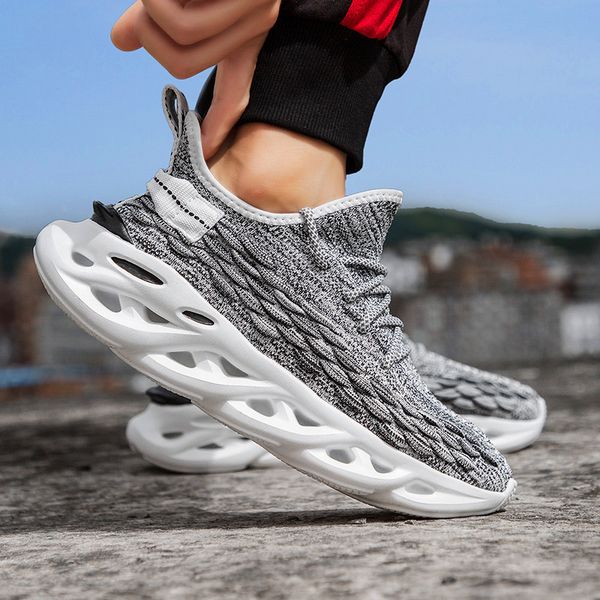 casual male business-style skid and high-quality sports shoes with breathable wild mesh shoesmen's shoes;, Black;brown
casual male business-style skid and high-quality sports shoes with breathable wild mesh shoesmen's shoes;, Black;brown
