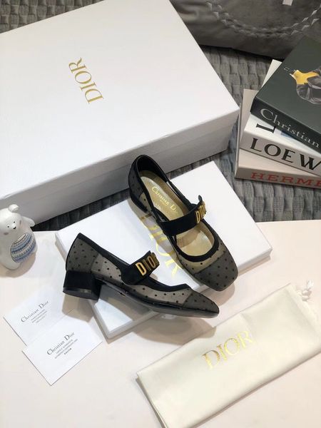 spring/summer 2020 new polka dot square-toed chunky mary jane shoes with gold buckle single shoes with versatile middle heel ladies shoes, Black
spring/summer 2020 new polka dot square-toed chunky mary jane shoes with gold buckle single shoes with versatile middle heel ladies shoes, Black