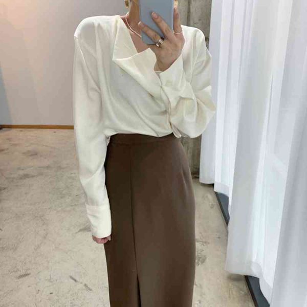 chic shirt woman spring korea ins retro elegant swivel collar design silky long-sleeved solid versatile blouse, White
chic shirt woman spring korea ins retro elegant swivel collar design silky long-sleeved solid versatile blouse, White